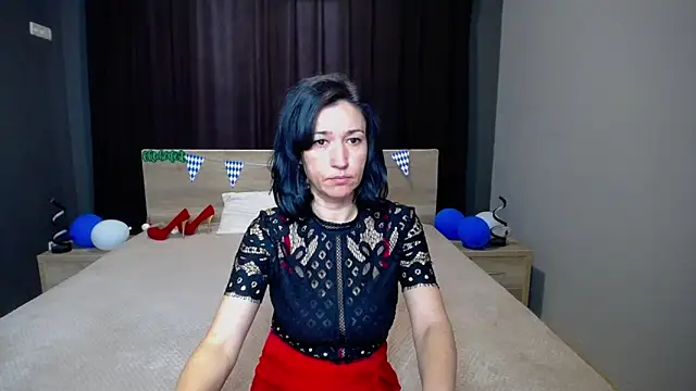 Snapshot of CameronEnns chatting on October 2, 6:17 am CameronEnns online show from October 2, 6:17 am