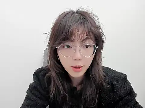 xuannv0000 online show from November 27, 9:21 am