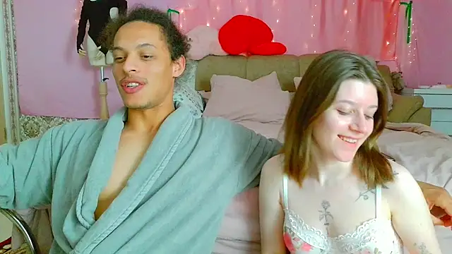 Marinaxmonroe online show from May 30, 9:53 pm