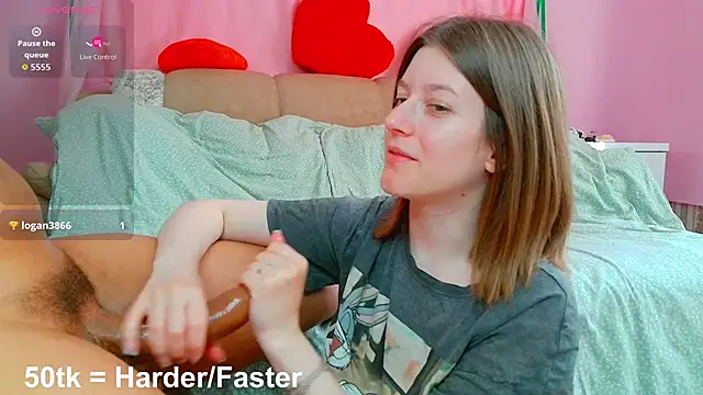 Marinaxmonroe online show from May 4, 1:36 pm
