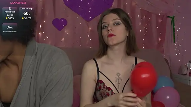 Marinaxmonroe online show from February 11, 2:17 pm