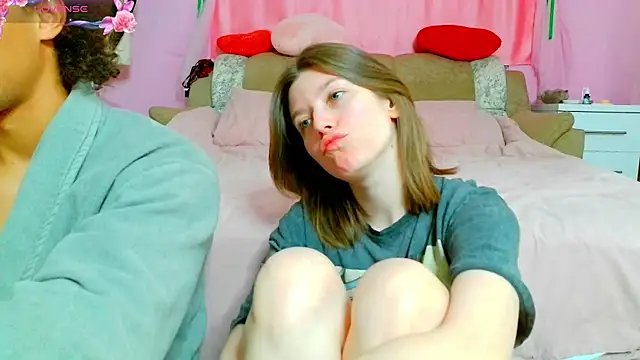 Marinaxmonroe online show from May 28, 1:50 pm