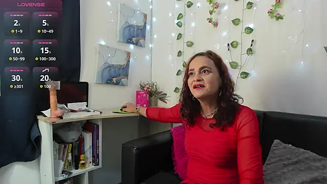 Mishell Bons online show from November 4, 6:01 pm