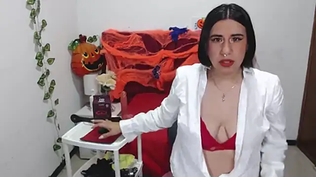 Julieta curvy69 online show from October 24, 12:15 pm