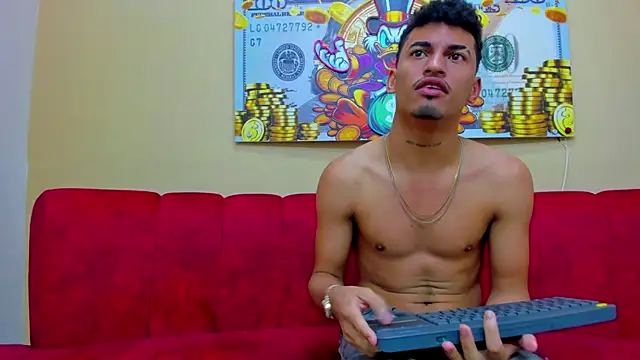 Snapshot of Brownie_Lovers chatting on November 25, 11:43 am Brownie Lovers online show from November 25, 11:43 am