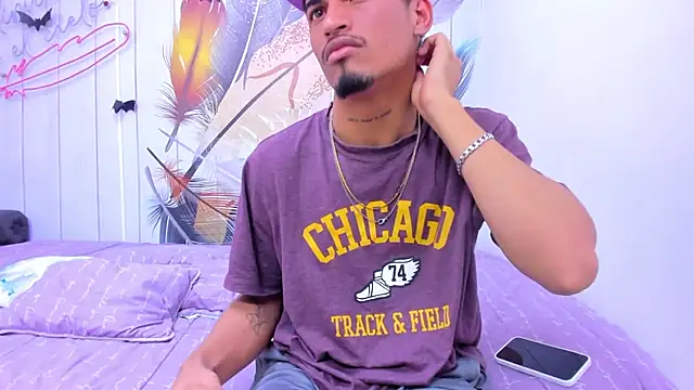 Snapshot of Brownie_Lovers chatting on November 20, 11:22 am Brownie Lovers online show from November 20, 11:22 am