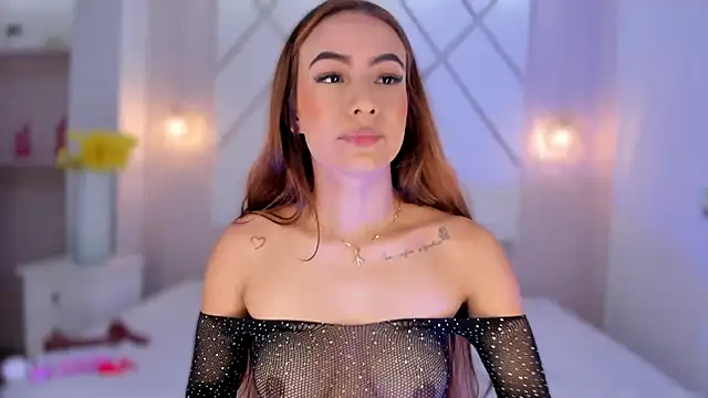 Snapshot of isabellashine chatting on December 5, 3:43 pm isabellashine online show from December 5, 3:43 pm