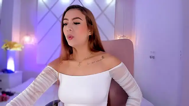 isabellashine online show from February 26, 3:45 pm