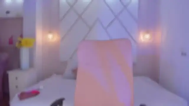 Snapshot of isabellashine chatting on November 26, 3:12 pm isabellashine online show from November 26, 3:12 pm