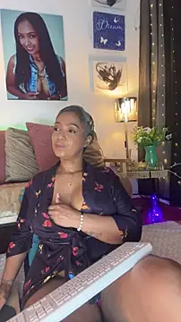 skarlleth 11 online show from March 31, 5:15 pm