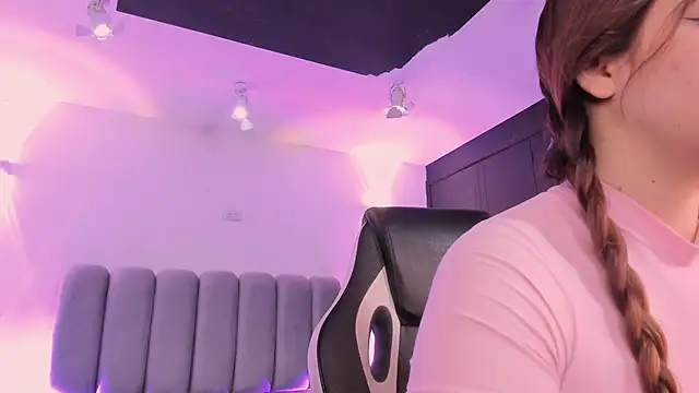 AlliceLover online show from December 15, 11:38 am