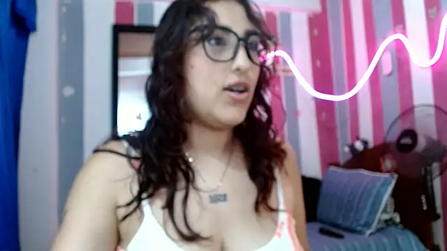 karo lovely online show from July 20, 7:05 pm