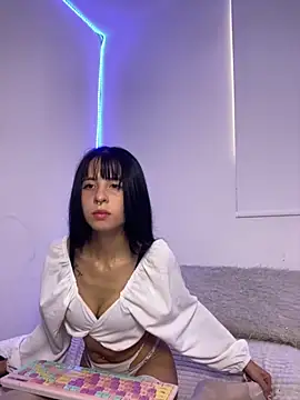 Lia  1 online show from September 16, 5:14 pm