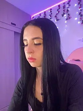 Lia  1 online show from November 20, 8:31 pm