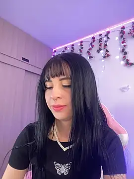 Lia  1 online show from November 21, 6:07 pm