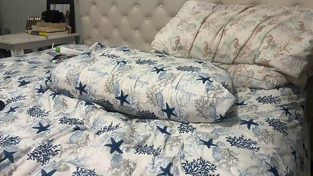 Snapshot of tattedNitalian chatting on September 24, 3:57 am tattedNitalian online show from September 24, 3:57 am