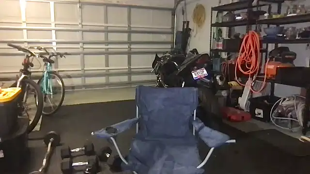 Snapshot of tattedNitalian chatting on October 27, 2:23 am tattedNitalian online show from October 27, 2:23 am