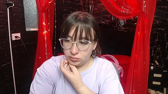 Snapshot of mia_778 chatting on September 13, 1:33 pm mia 778 online show from September 13, 1:33 pm