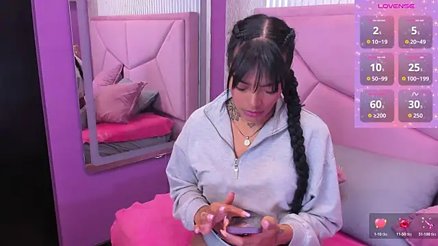 EmmaEbony  online show from November 25, 12:27 pm