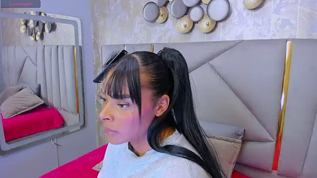 EmmaEbony  online show from April 28, 11:58 am