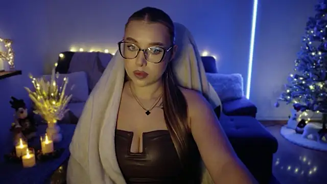 Emma candyyy online show from November 24, 11:32 am