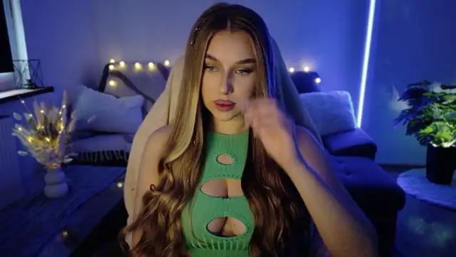 Emma candyyy online show from January 7, 9:25 am