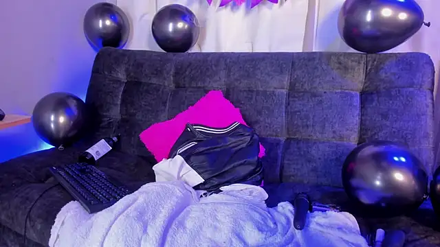 Billie Eilish online show from October 2, 6:28 am