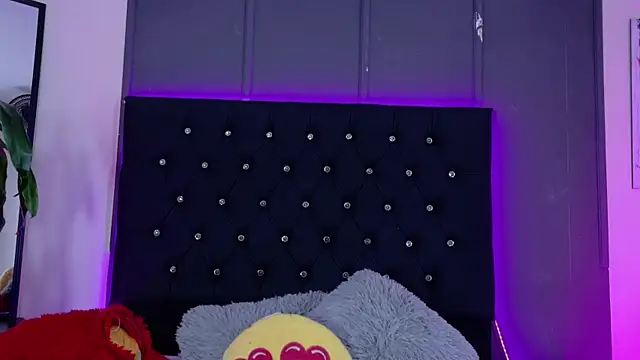 Billie Eilish online show from September 25, 7:42 pm