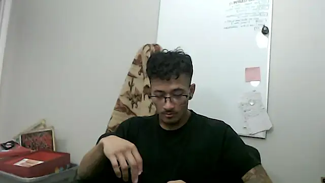 tanjir020 online show from February 15, 12:37 pm