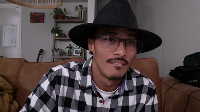 tanjir020 online show from November 12, 10:46 pm