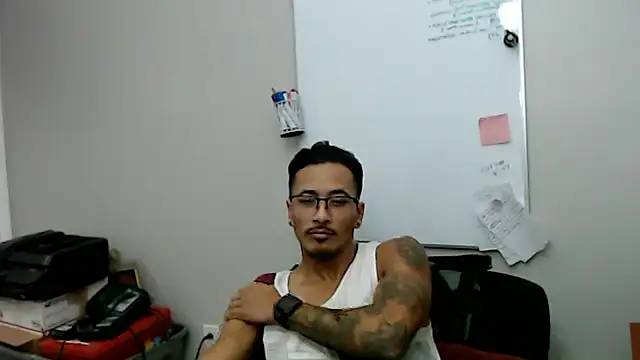 tanjir020 online show from February 22, 2:30 pm