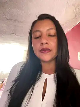 Snapshot of Bamby_milflatina chatting on September 14, 5:57 pm Bamby milflatina online show from September 14, 5:57 pm