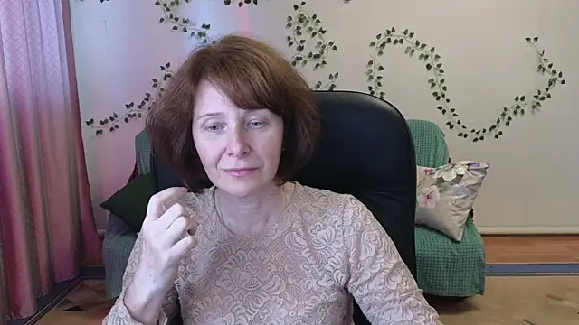 Snapshot of Lia_Tito chatting on June 8, 1:00 pm Lia Tito online show from June 8, 1:00 pm