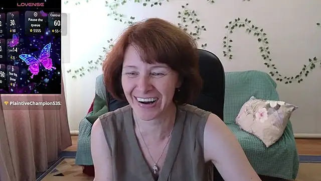 Snapshot of Lia_Tito chatting on July 10, 6:24 am Lia Tito online show from July 10, 6:24 am