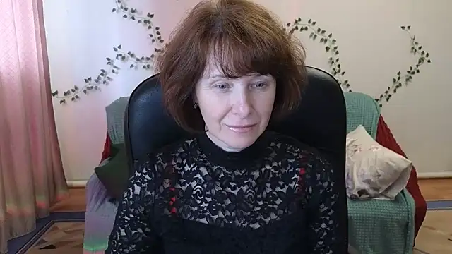 Lia Tito online show from April 8, 6:37 am