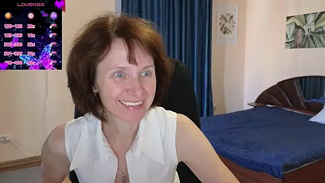 Snapshot of Lia_Tito chatting on September 13, 5:29 am Lia Tito online show from September 13, 5:29 am