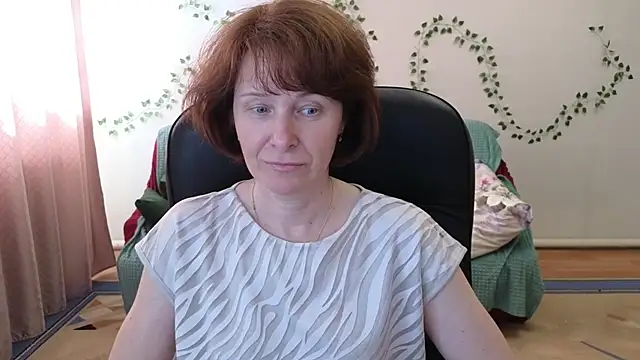 Snapshot of Lia_Tito chatting on June 5, 6:52 am Lia Tito online show from June 5, 6:52 am