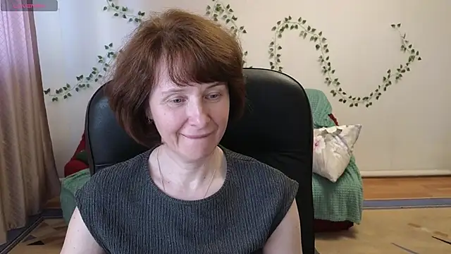 Snapshot of Lia_Tito chatting on May 4, 1:25 pm Lia Tito online show from May 4, 1:25 pm