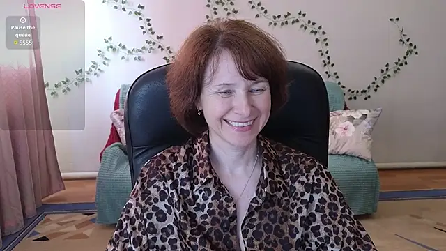 Lia Tito online show from April 4, 6:31 am