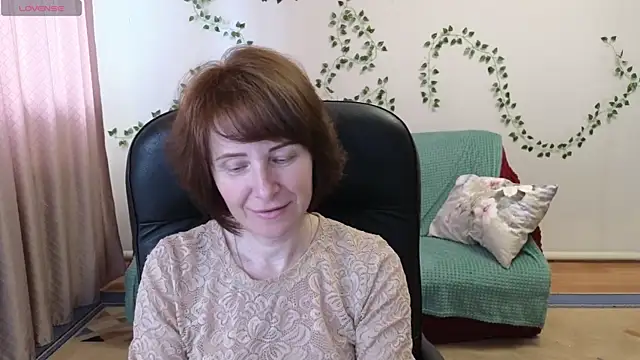 Snapshot of Lia_Tito chatting on May 19, 12:34 pm Lia Tito online show from May 19, 12:34 pm