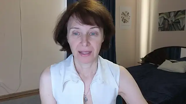 Lia Tito online show from November 30, 6:03 am