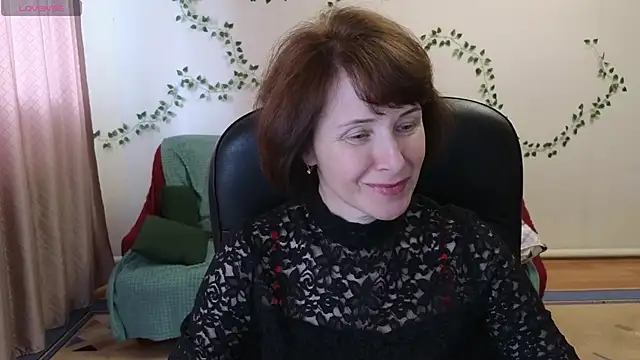 Snapshot of Lia_Tito chatting on April 22, 10:22 am Lia Tito online show from April 22, 10:22 am