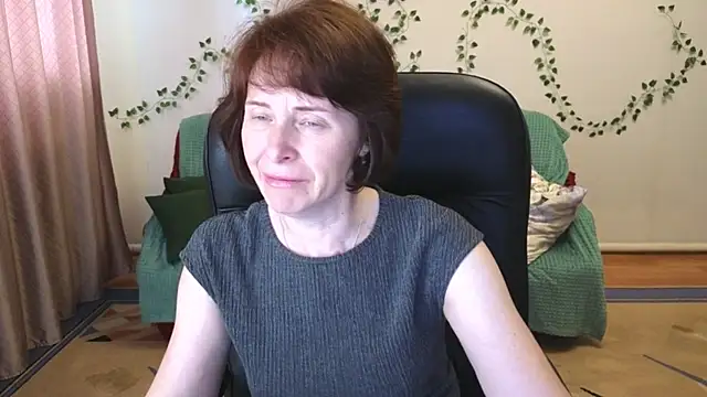 Snapshot of Lia_Tito chatting on June 16, 12:38 pm Lia Tito online show from June 16, 12:38 pm