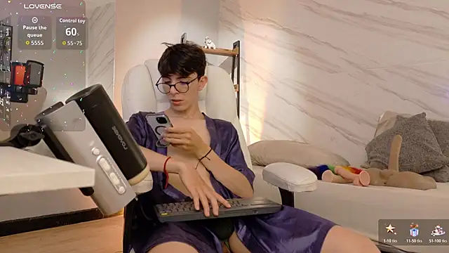 mathias saenz online show from February 27, 7:35 pm