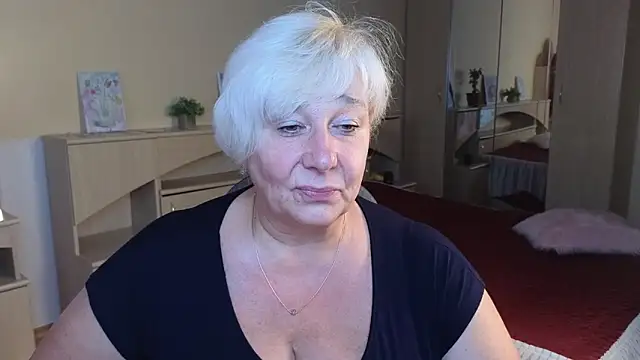 Snapshot of Milana_Milky chatting on September 19, 5:00 am Milana Milky online show from September 19, 5:00 am