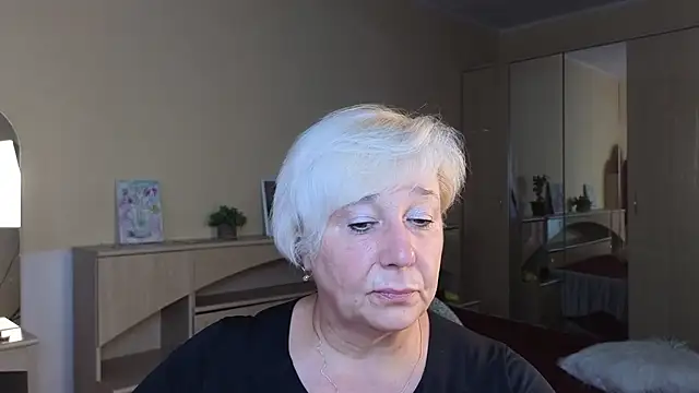 Snapshot of Milana_Milky chatting on September 12, 5:07 am Milana Milky online show from September 12, 5:07 am