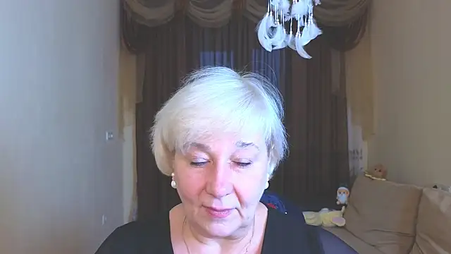 Milana Milky online show from November 17, 5:00 am