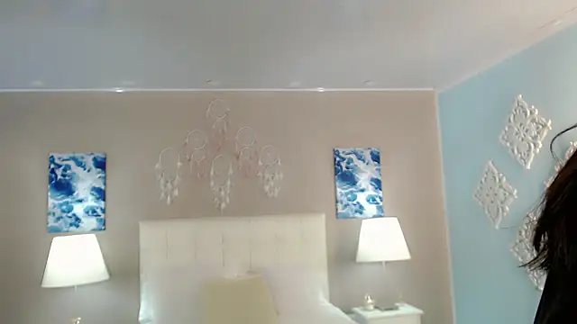 maddissonivanova online show from October 22, 7:13 pm