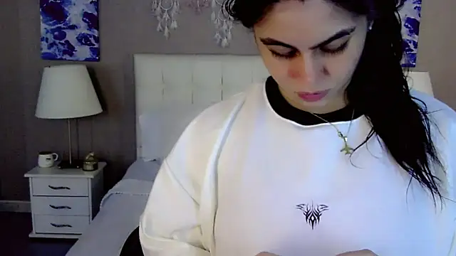 maddissonivanova online show from September 26, 7:10 pm