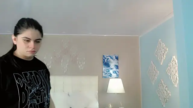 maddissonivanova online show from October 25, 7:03 pm